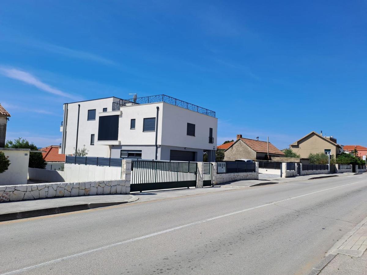 Apartmani Le-Lu Kastela Bagian luar foto