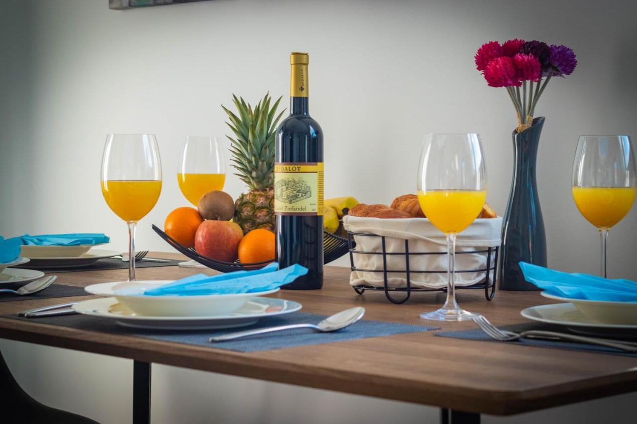 Apartmani Le-Lu Kastela Bagian luar foto