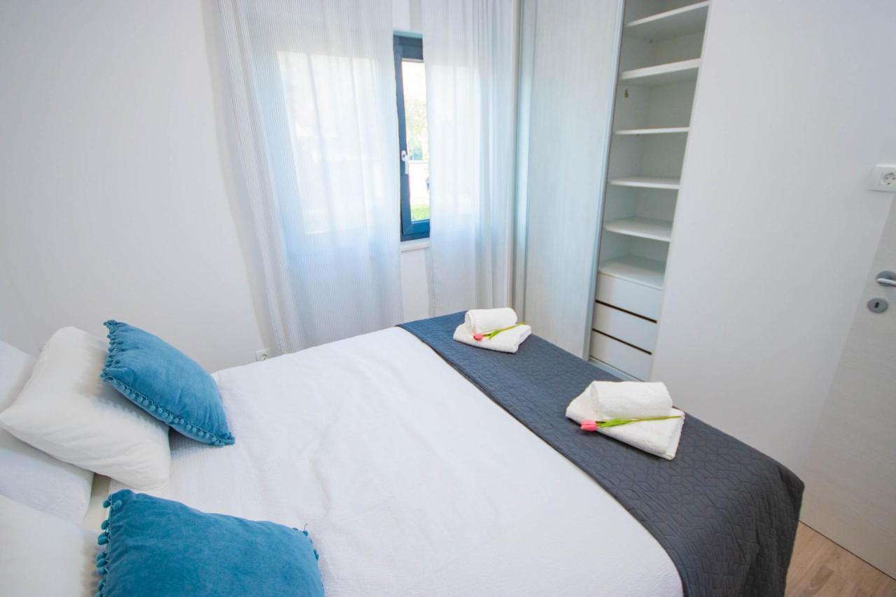 Apartmani Le-Lu Kastela Bagian luar foto