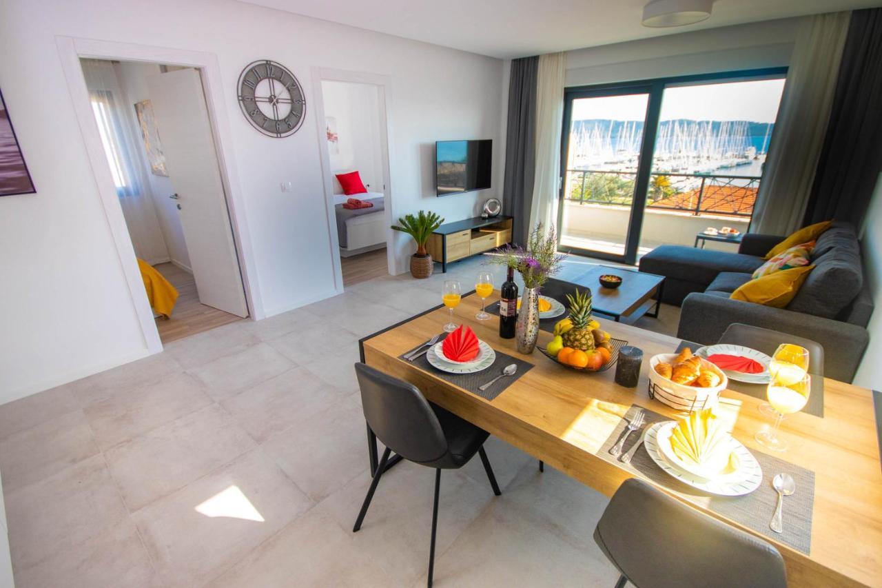 Apartmani Le-Lu Kastela Bagian luar foto