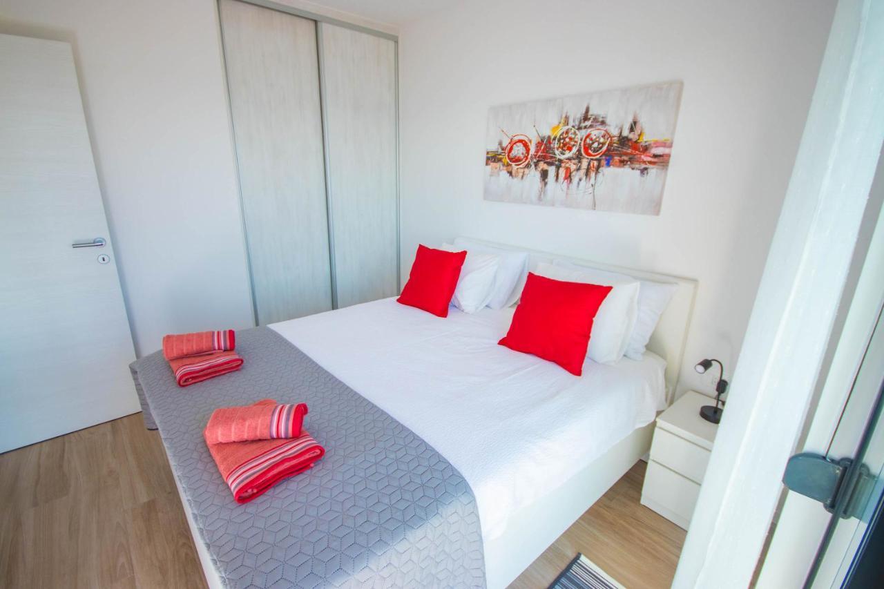 Apartmani Le-Lu Kastela Bagian luar foto