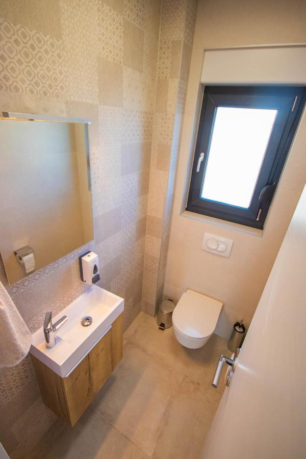 Apartmani Le-Lu Kastela Bagian luar foto
